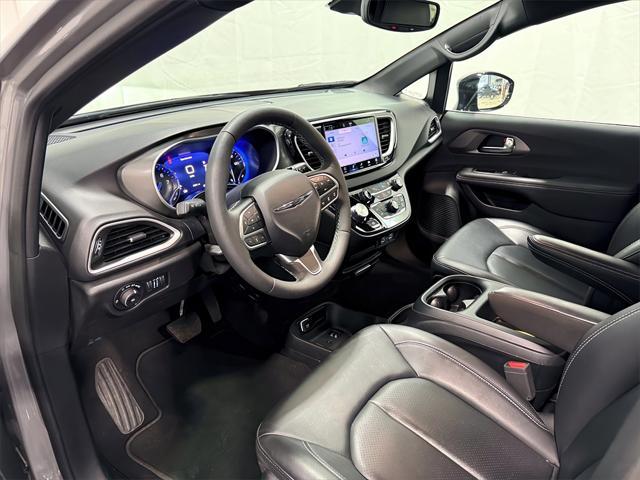 used 2025 Chrysler Pacifica car, priced at $38,526