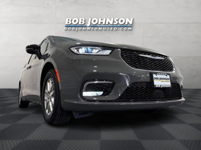 used 2025 Chrysler Pacifica car, priced at $38,526