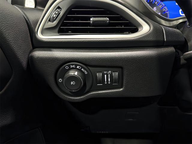 used 2025 Chrysler Pacifica car, priced at $38,526
