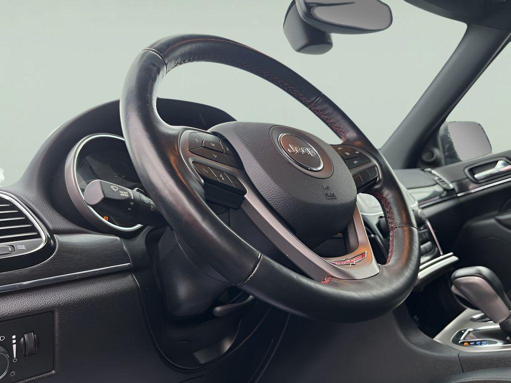 used 2021 Jeep Grand Cherokee car, priced at $25,599