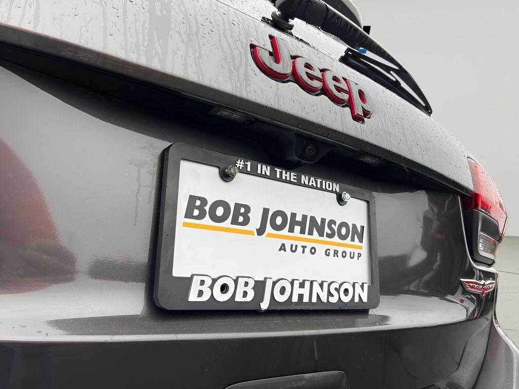 used 2021 Jeep Grand Cherokee car, priced at $25,599