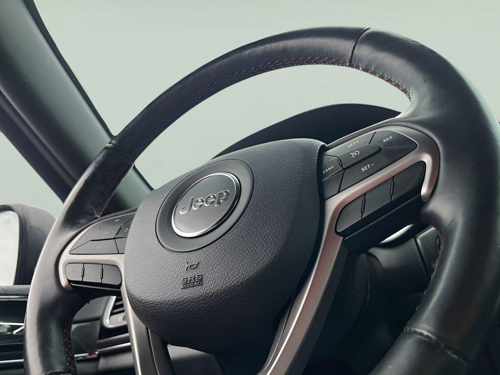 used 2021 Jeep Grand Cherokee car, priced at $25,599