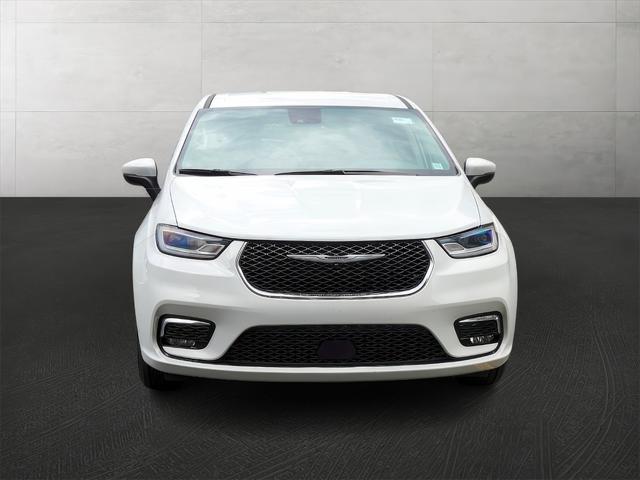 used 2023 Chrysler Pacifica car, priced at $25,233