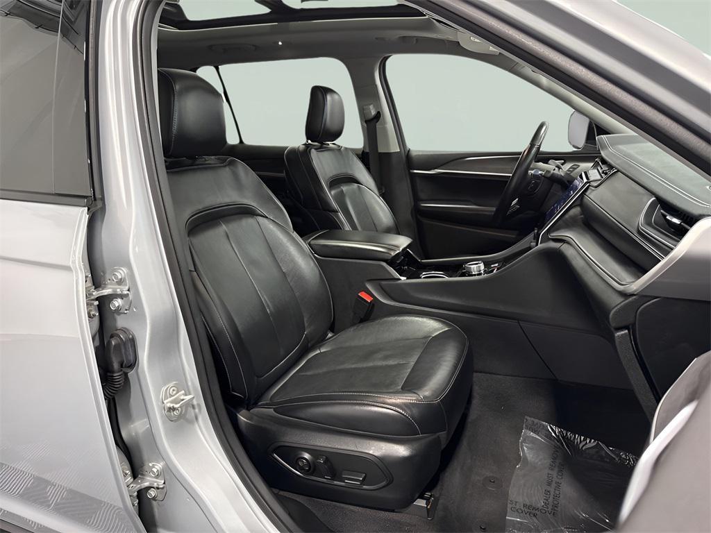 used 2021 Jeep Grand Cherokee L car, priced at $25,428