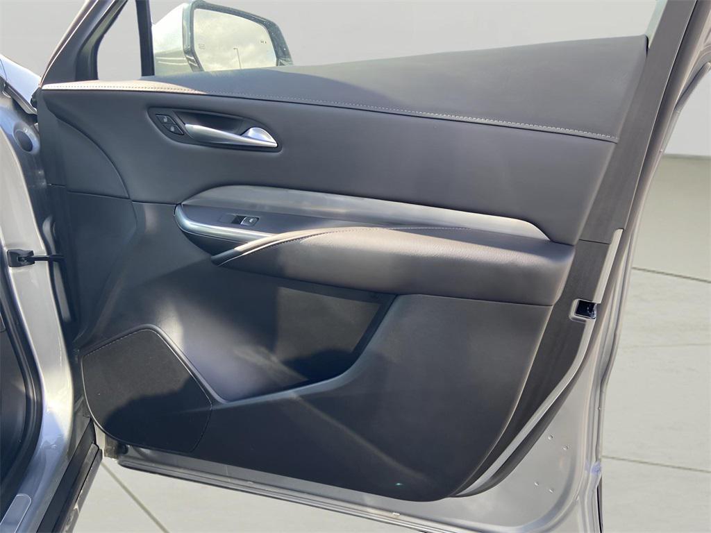used 2025 Cadillac XT4 car, priced at $39,316