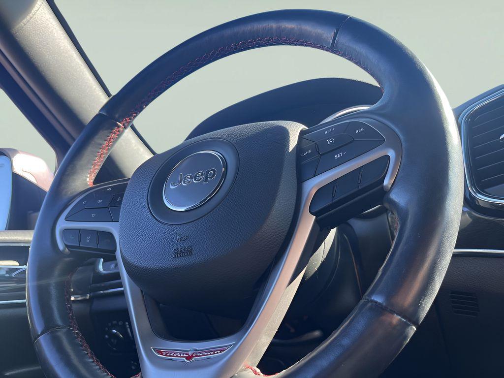 used 2021 Jeep Grand Cherokee car, priced at $28,539