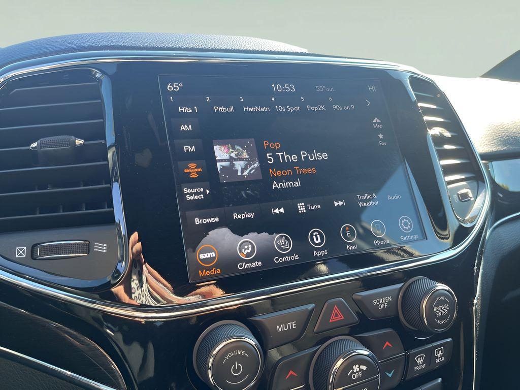 used 2021 Jeep Grand Cherokee car, priced at $28,539