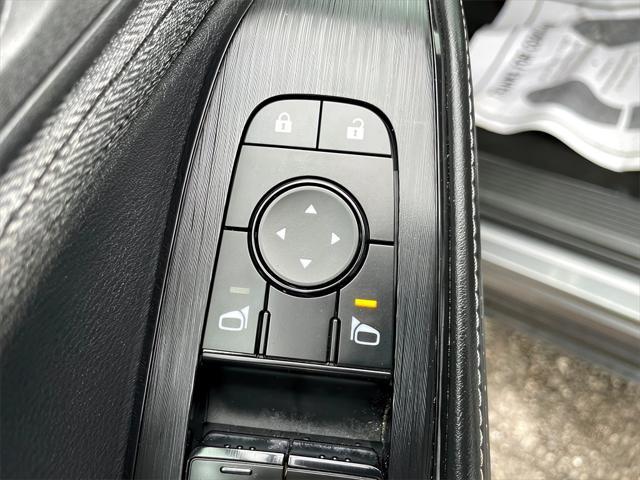 used 2022 Nissan Rogue car, priced at $23,995
