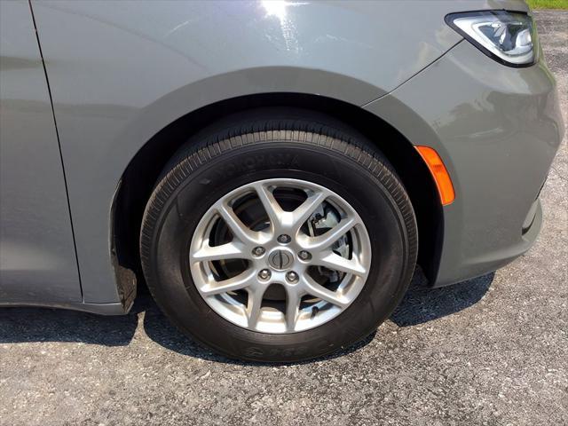 used 2023 Chrysler Pacifica car, priced at $27,247