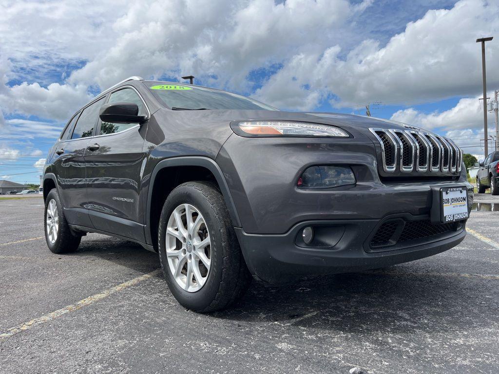 used 2018 Jeep Cherokee car, priced at $13,422