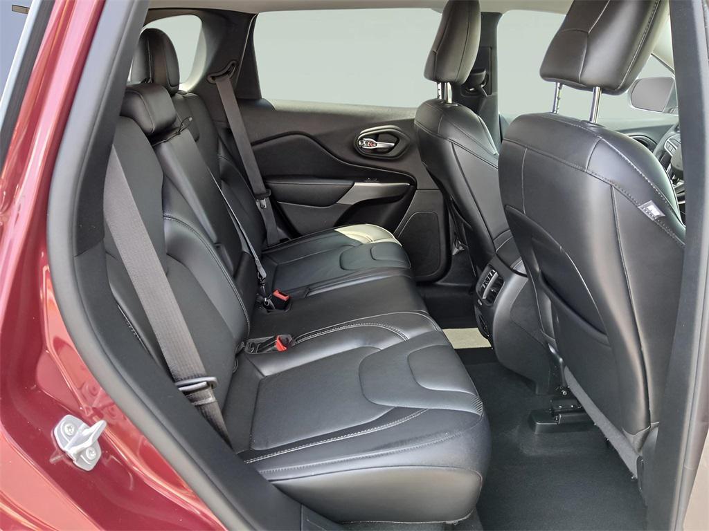 used 2020 Jeep Cherokee car, priced at $21,299