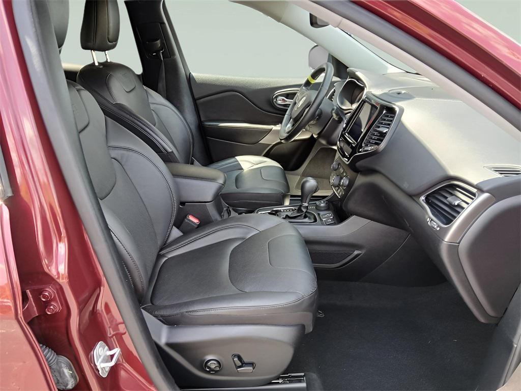 used 2020 Jeep Cherokee car, priced at $21,299