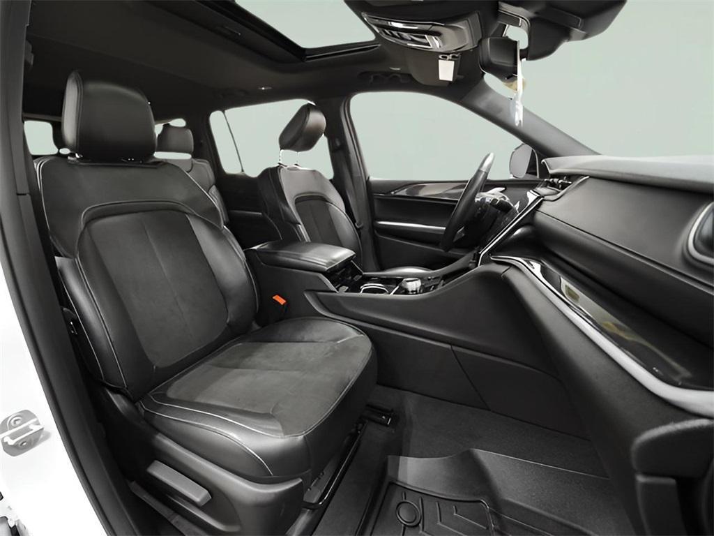 used 2022 Jeep Grand Cherokee L car, priced at $31,918