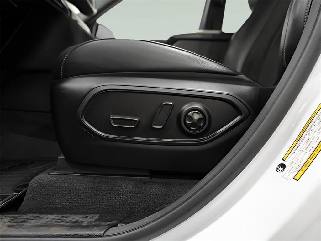 used 2022 Jeep Grand Cherokee L car, priced at $31,918