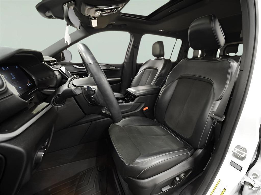 used 2022 Jeep Grand Cherokee L car, priced at $31,918