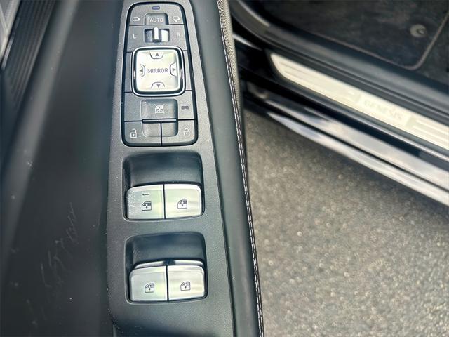 used 2019 Genesis G90 car, priced at $28,540