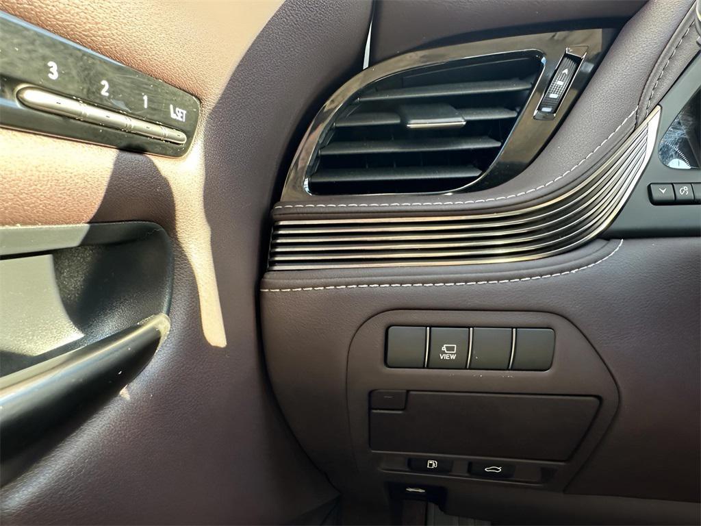 used 2018 Lexus LS 500 car, priced at $36,922