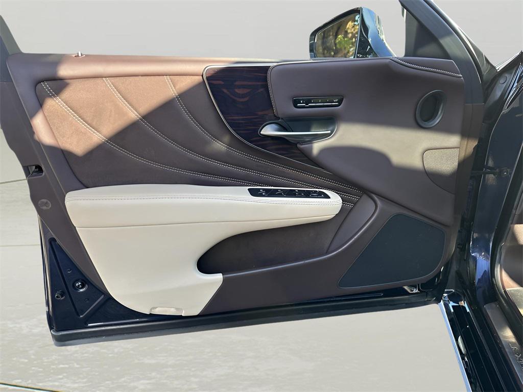 used 2018 Lexus LS 500 car, priced at $36,922