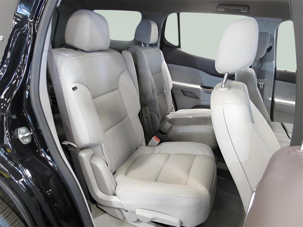used 2023 GMC Acadia car, priced at $30,239