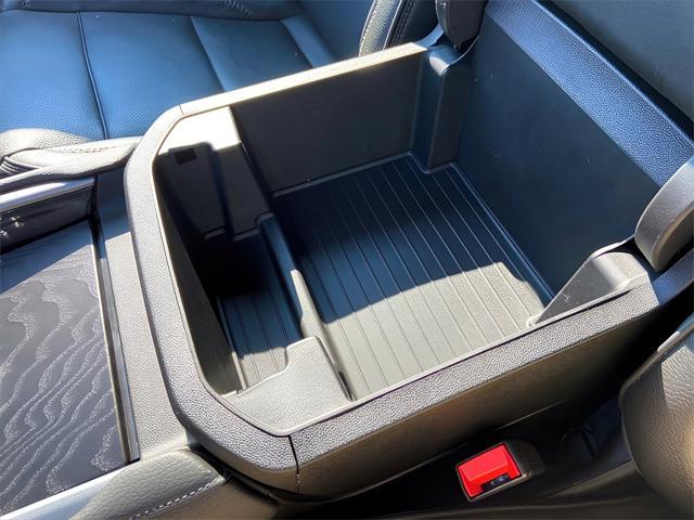 used 2022 GMC Yukon XL car, priced at $61,932