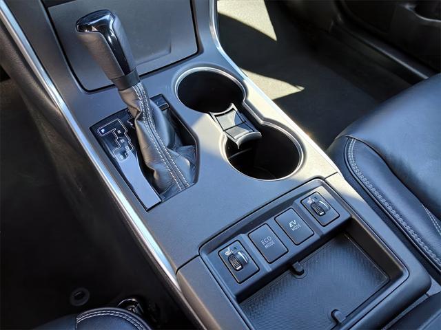 used 2015 Toyota Camry Hybrid car, priced at $16,445