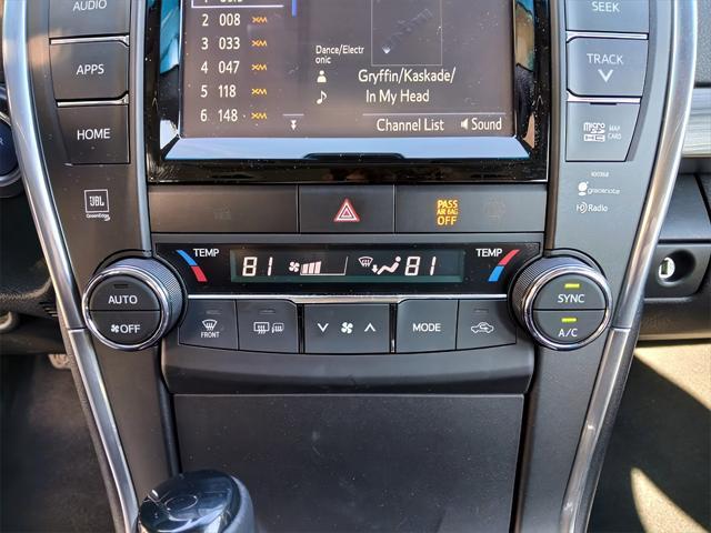 used 2015 Toyota Camry Hybrid car, priced at $16,445
