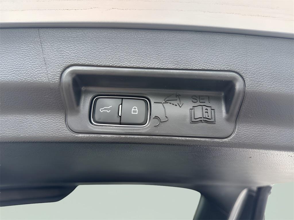 used 2022 Ford Explorer car, priced at $28,999
