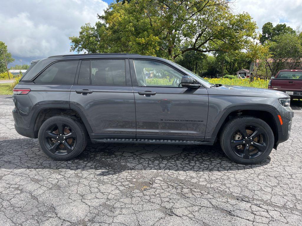 used 2023 Jeep Grand Cherokee car, priced at $32,299