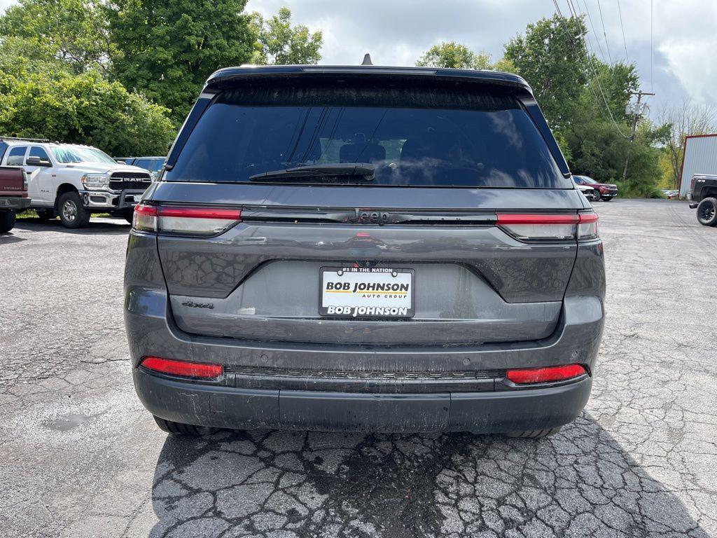 used 2023 Jeep Grand Cherokee car, priced at $32,299