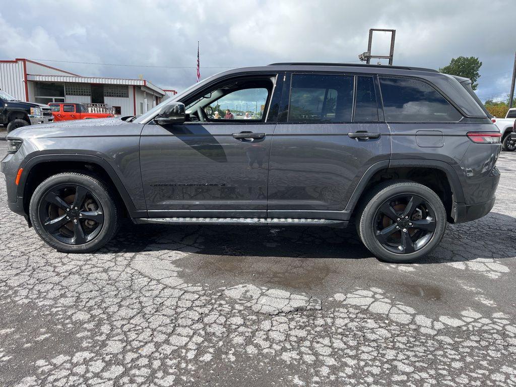 used 2023 Jeep Grand Cherokee car, priced at $32,299