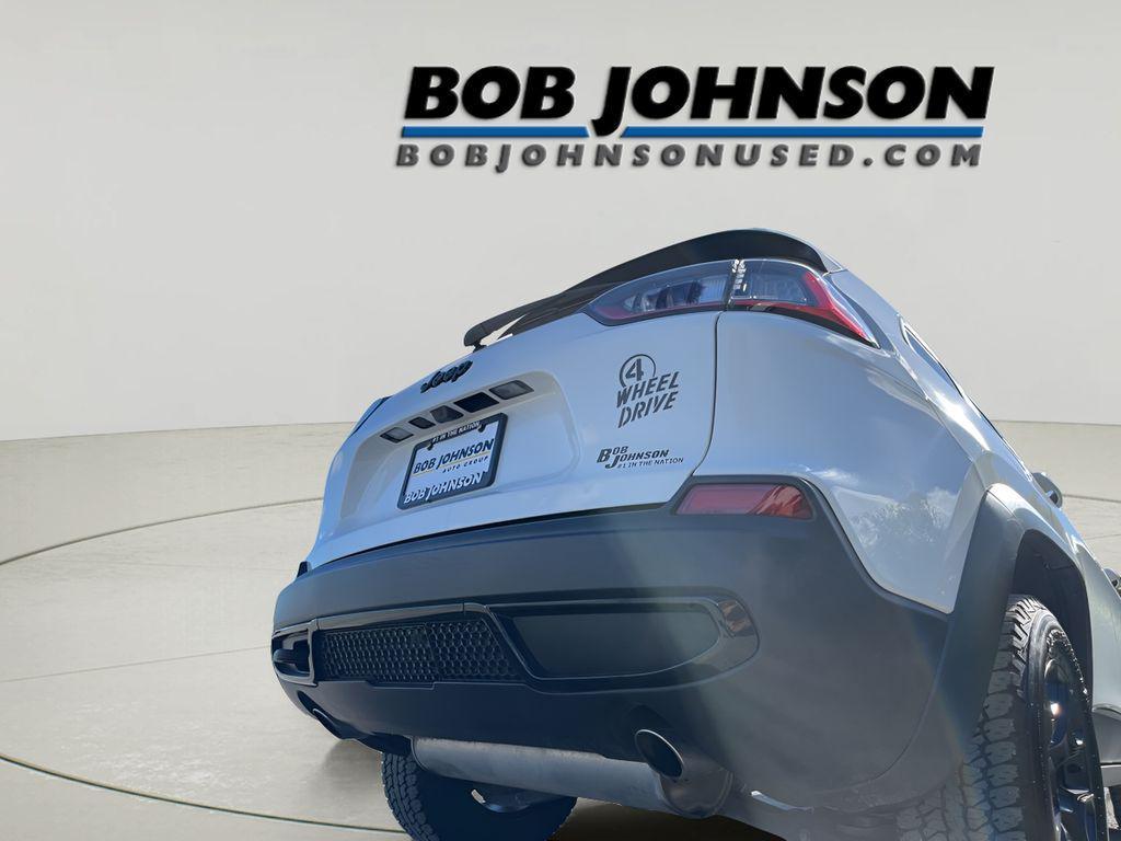 used 2022 Jeep Cherokee car, priced at $24,375