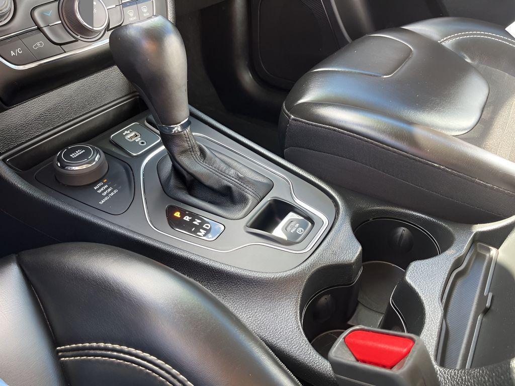 used 2022 Jeep Cherokee car, priced at $24,375