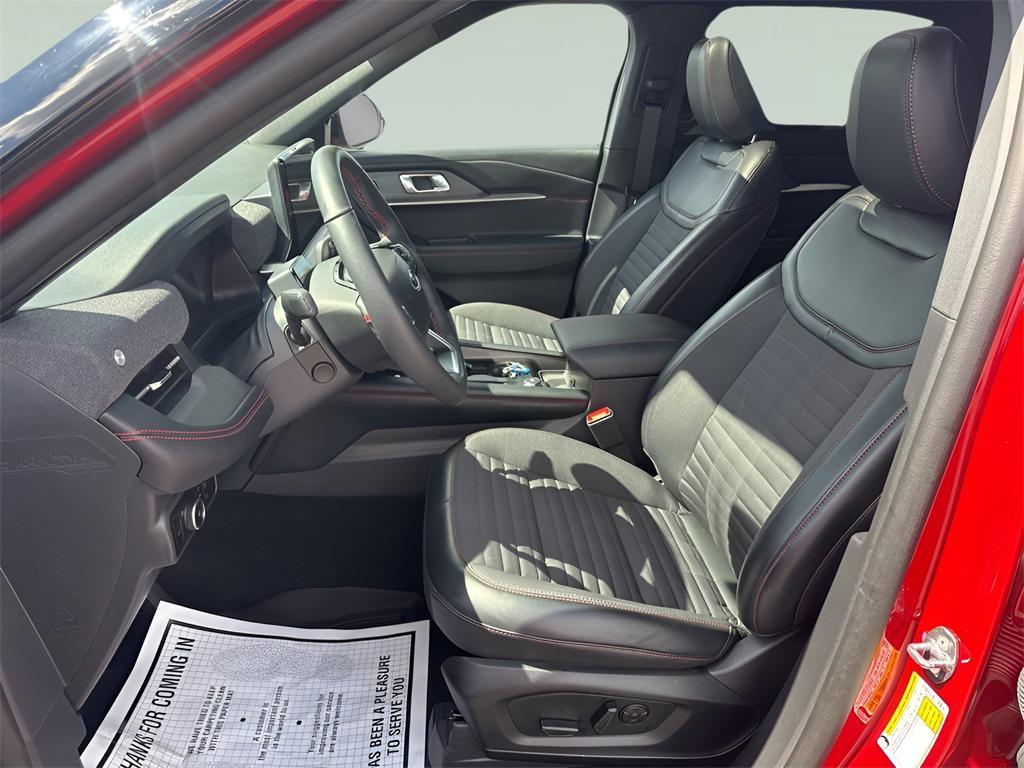 used 2025 Ford Explorer car, priced at $43,999