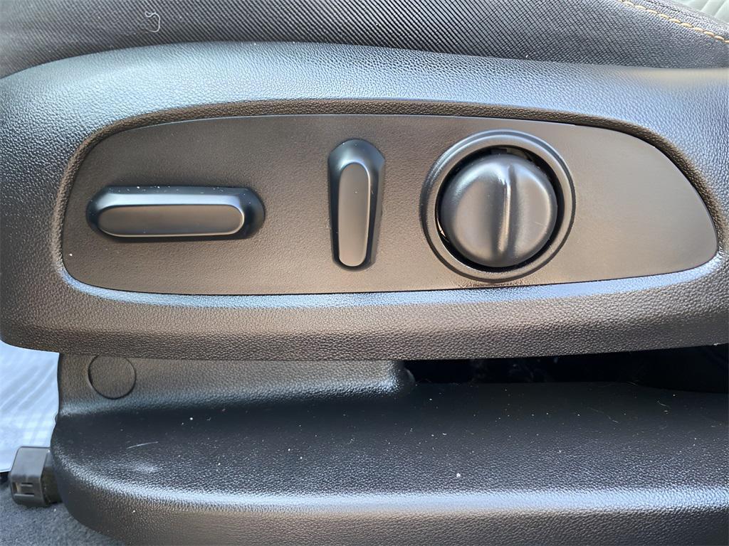 used 2019 Chevrolet Equinox car, priced at $13,888