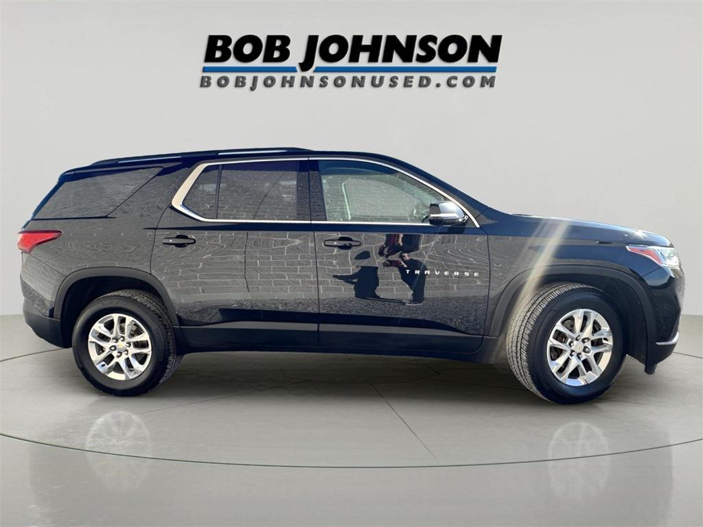 used 2021 Chevrolet Traverse car, priced at $21,495