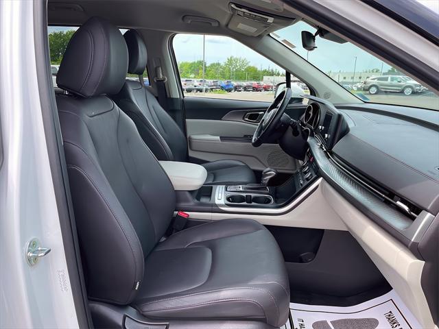 used 2023 Kia Carnival car, priced at $31,995