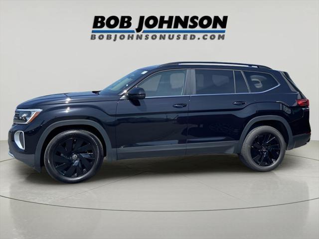 used 2025 Volkswagen Atlas car, priced at $40,988