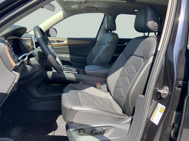 used 2025 Volkswagen Atlas car, priced at $40,988
