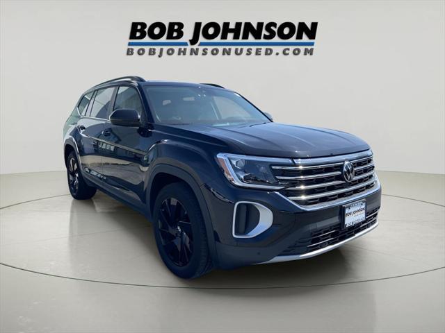 used 2025 Volkswagen Atlas car, priced at $40,988