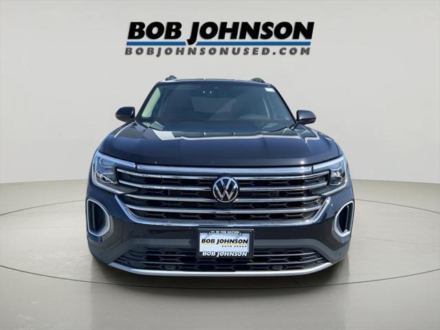 used 2025 Volkswagen Atlas car, priced at $40,988
