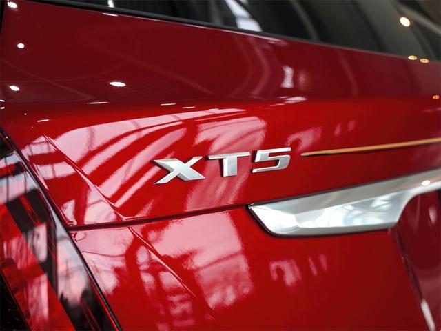 used 2025 Cadillac XT5 car, priced at $51,422