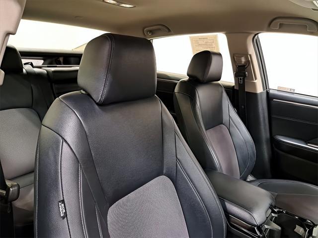 used 2018 Honda Clarity Plug-In Hybrid car, priced at $15,781