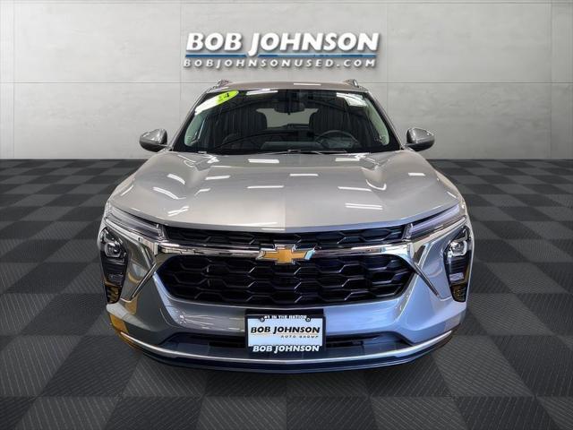 used 2024 Chevrolet Trax car, priced at $22,000
