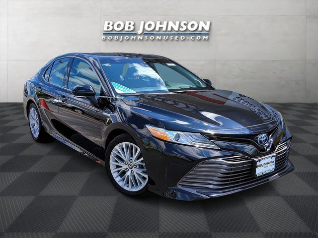 used 2018 Toyota Camry Hybrid car, priced at $17,895