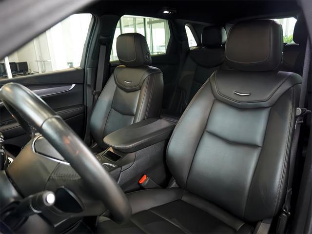 used 2022 Cadillac XT5 car, priced at $31,994