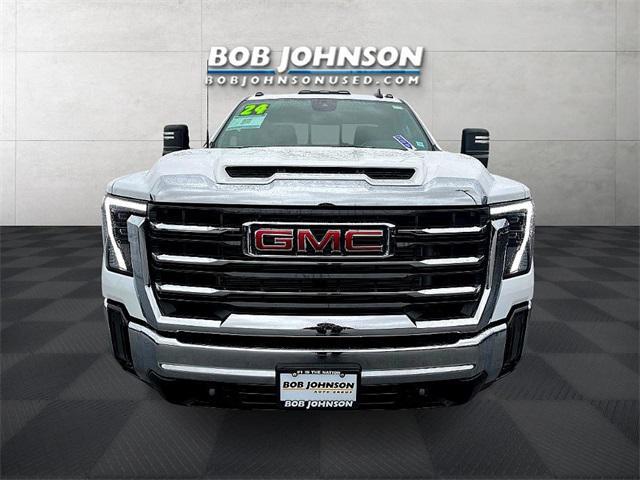 used 2024 GMC Sierra 2500 car, priced at $52,432