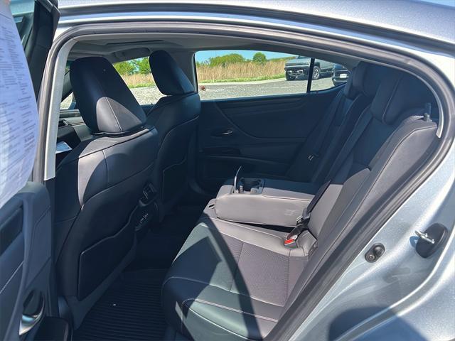 used 2022 Lexus ES 350 car, priced at $35,925