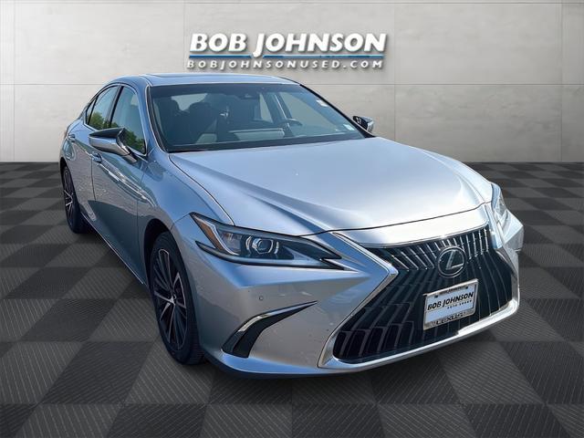 used 2022 Lexus ES 350 car, priced at $35,925