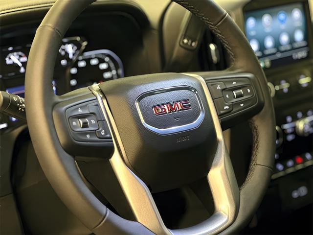 used 2022 GMC Sierra 1500 car, priced at $38,816