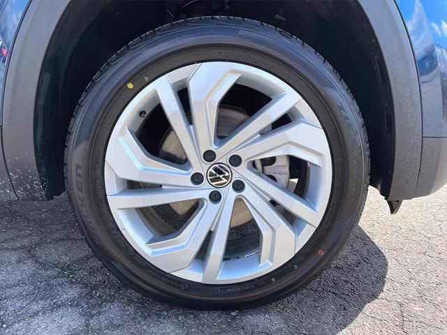 used 2021 Volkswagen Atlas car, priced at $22,995